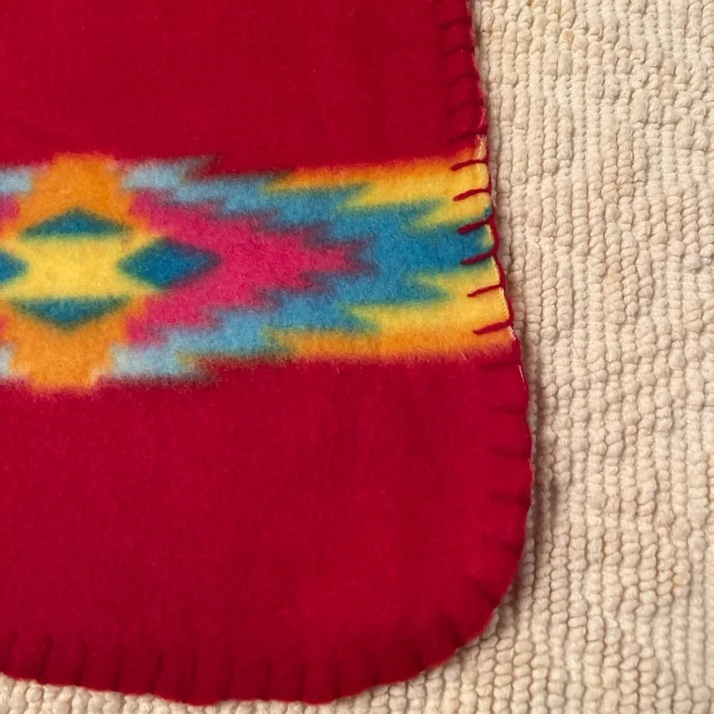 St. Libre Indian School MT 33” x 49” red Native American pattern throw blanket.